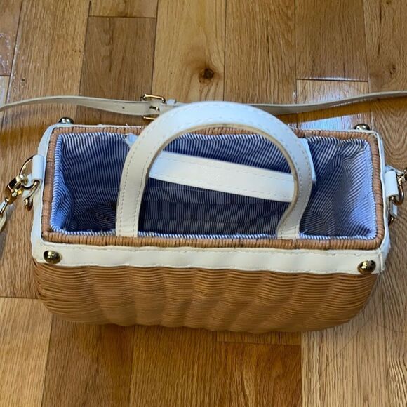 Woven Purse 🖤 - Picture 5 of 6